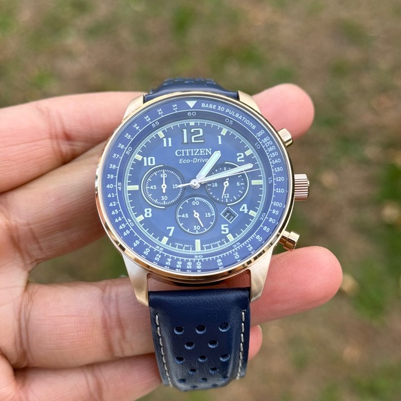 Citizen Eco-Drive Navy and Gold Chronograph men’s watch - Picture 6 of 12